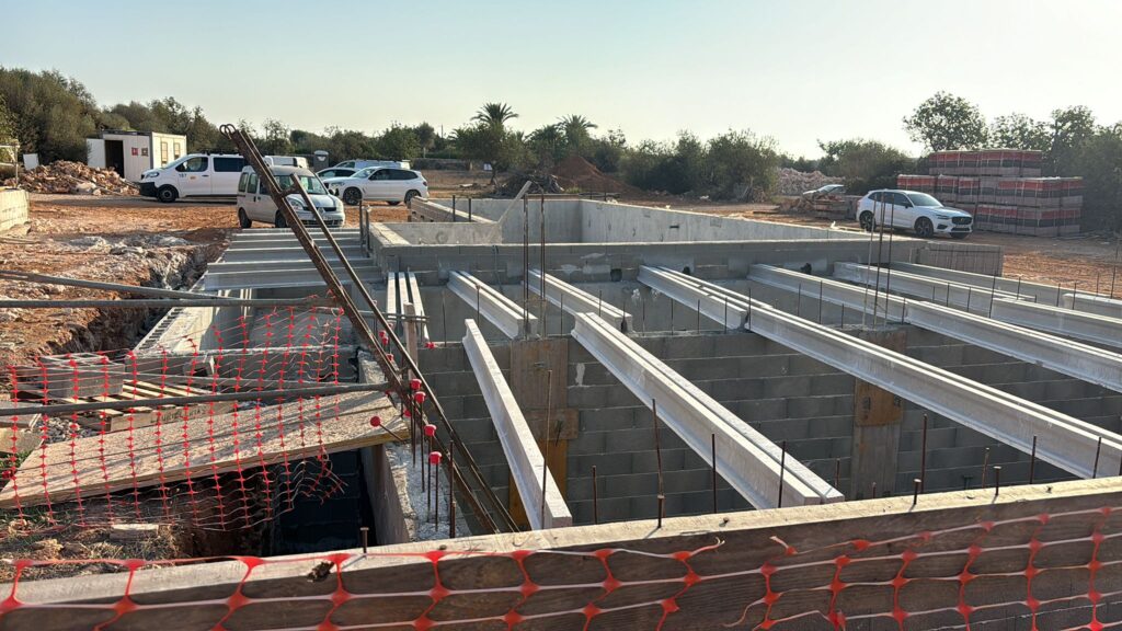 a77be892-d1eb-41de-8e49-78ea5436a957