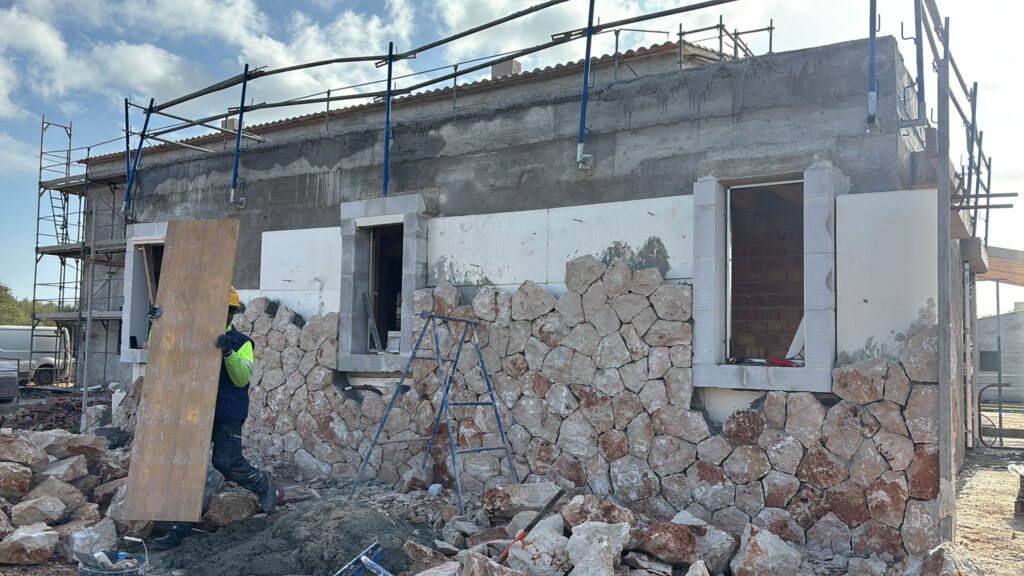 e2dcf1a5-e2b2-4f7f-bf62-d7f10f76f051